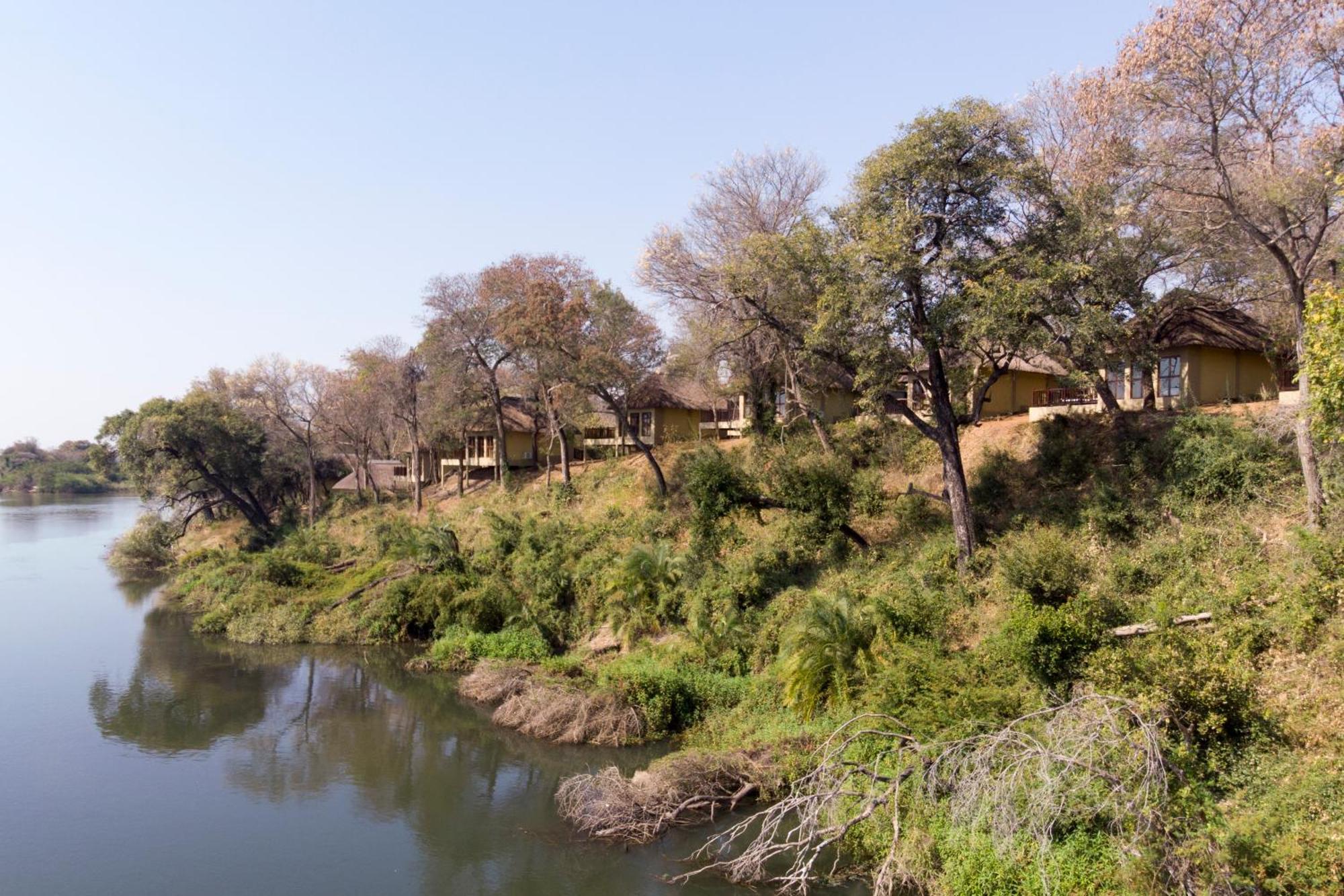 Divava Okavango Resort & Spa Bagani Ngoại thất bức ảnh