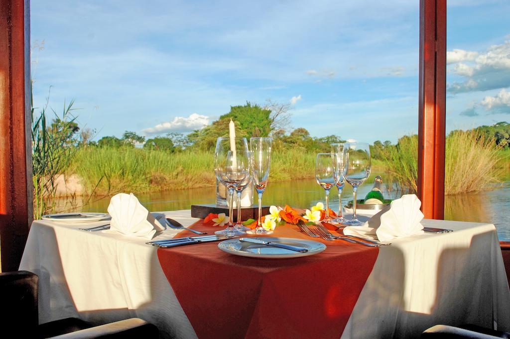 Divava Okavango Resort & Spa Bagani Ngoại thất bức ảnh